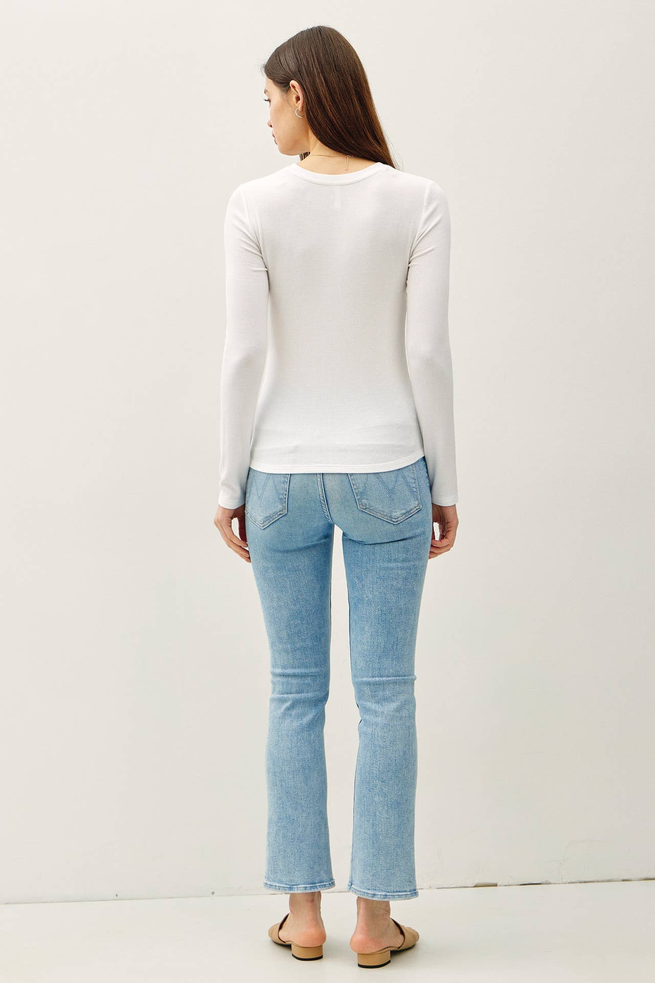 CLASSIC RIBBED NOTCHED V-NECK BASIC TOP