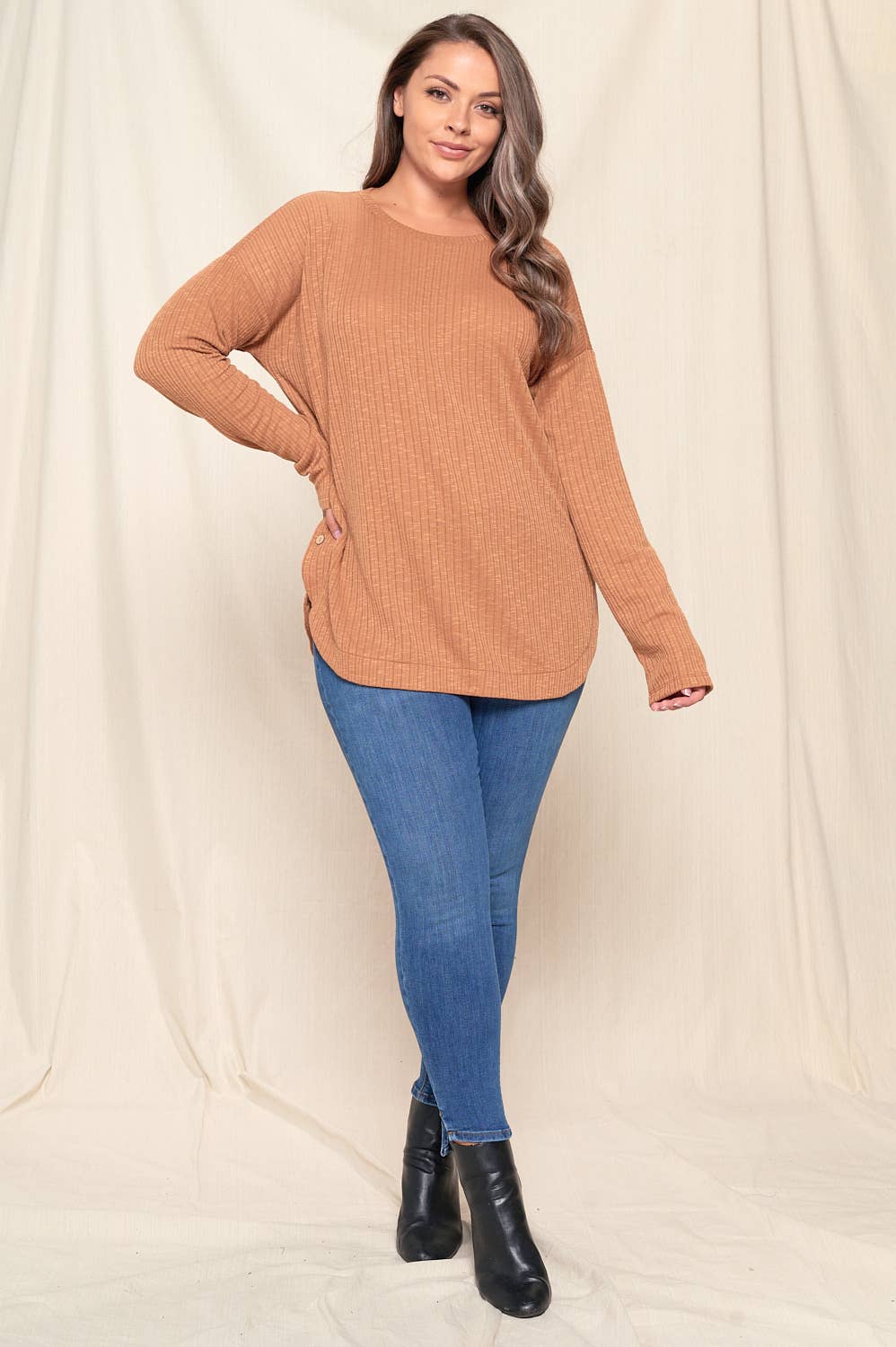 PLUS SIZE KNIT TOP