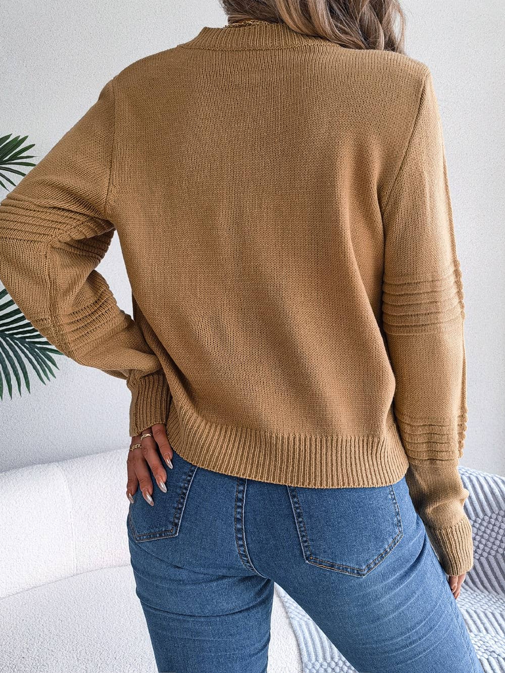 CASUAL LONG-SLEEVED KNIT SWEATER