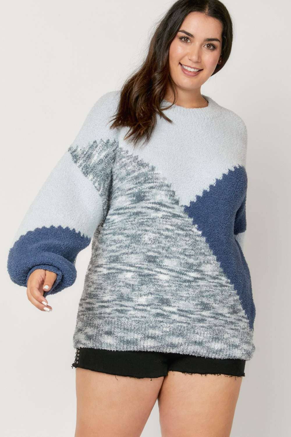 PLUS SIZE ROUND NECK SWEATER