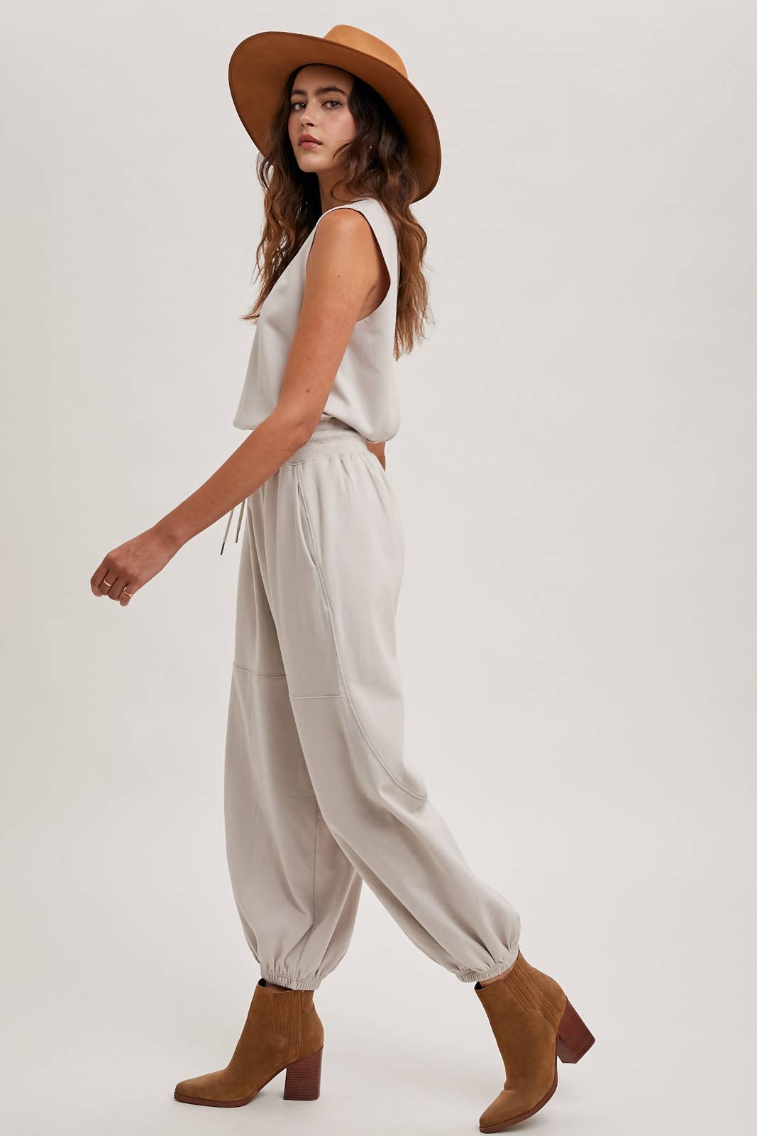 DRAWSTRING WAIST SLEEVELESS KNIT ACIVE JUMPSUIT