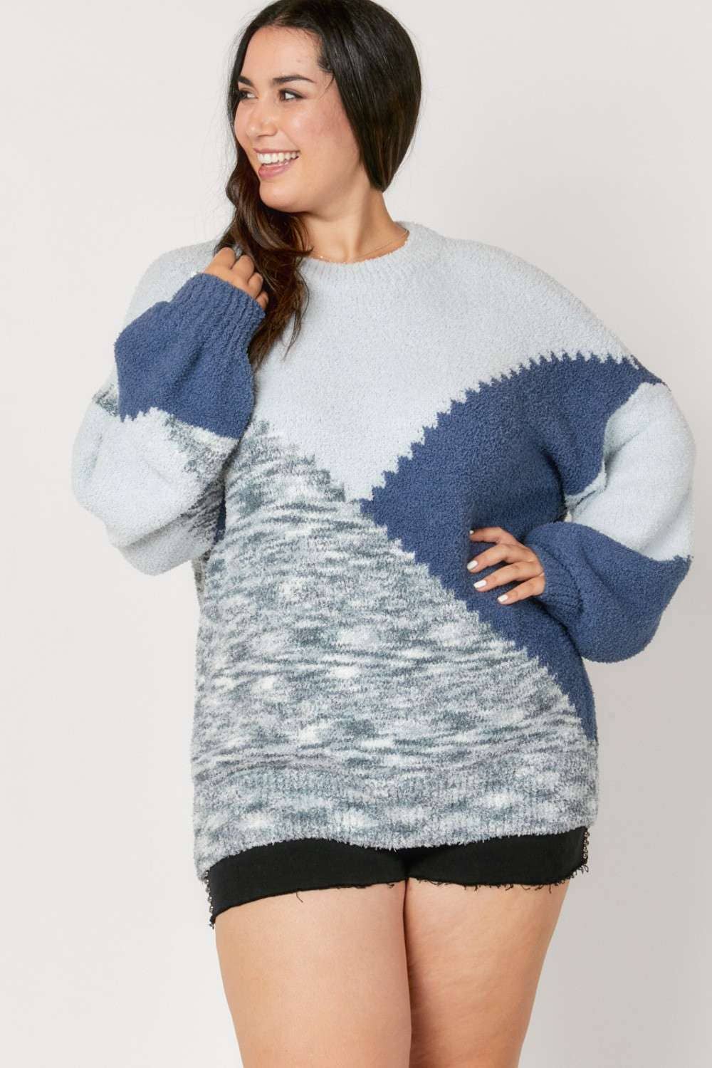 PLUS SIZE ROUND NECK SWEATER