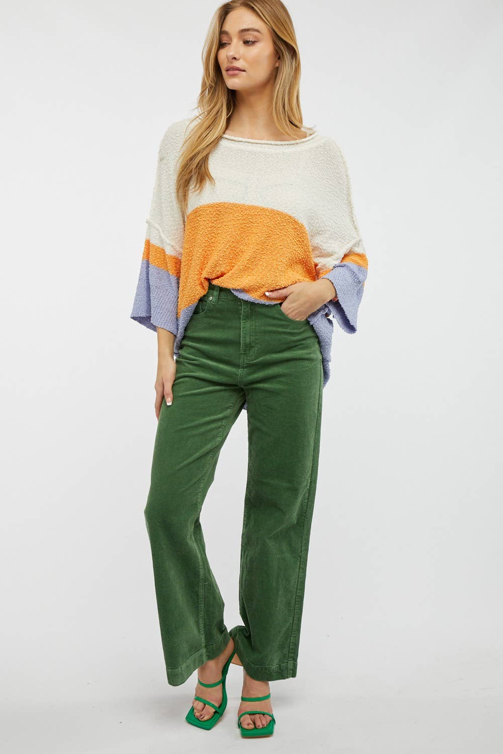 COLOR BLOCK KNIT SWEATER