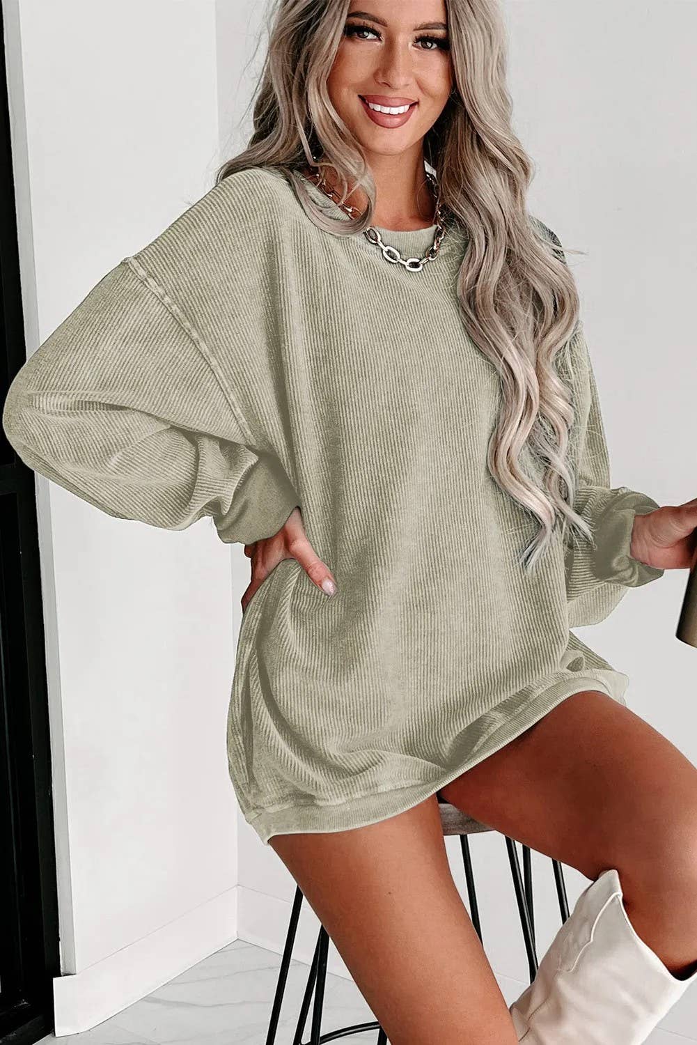 Solid Ribbed Knit Round Neck Pullover Sweatshirt