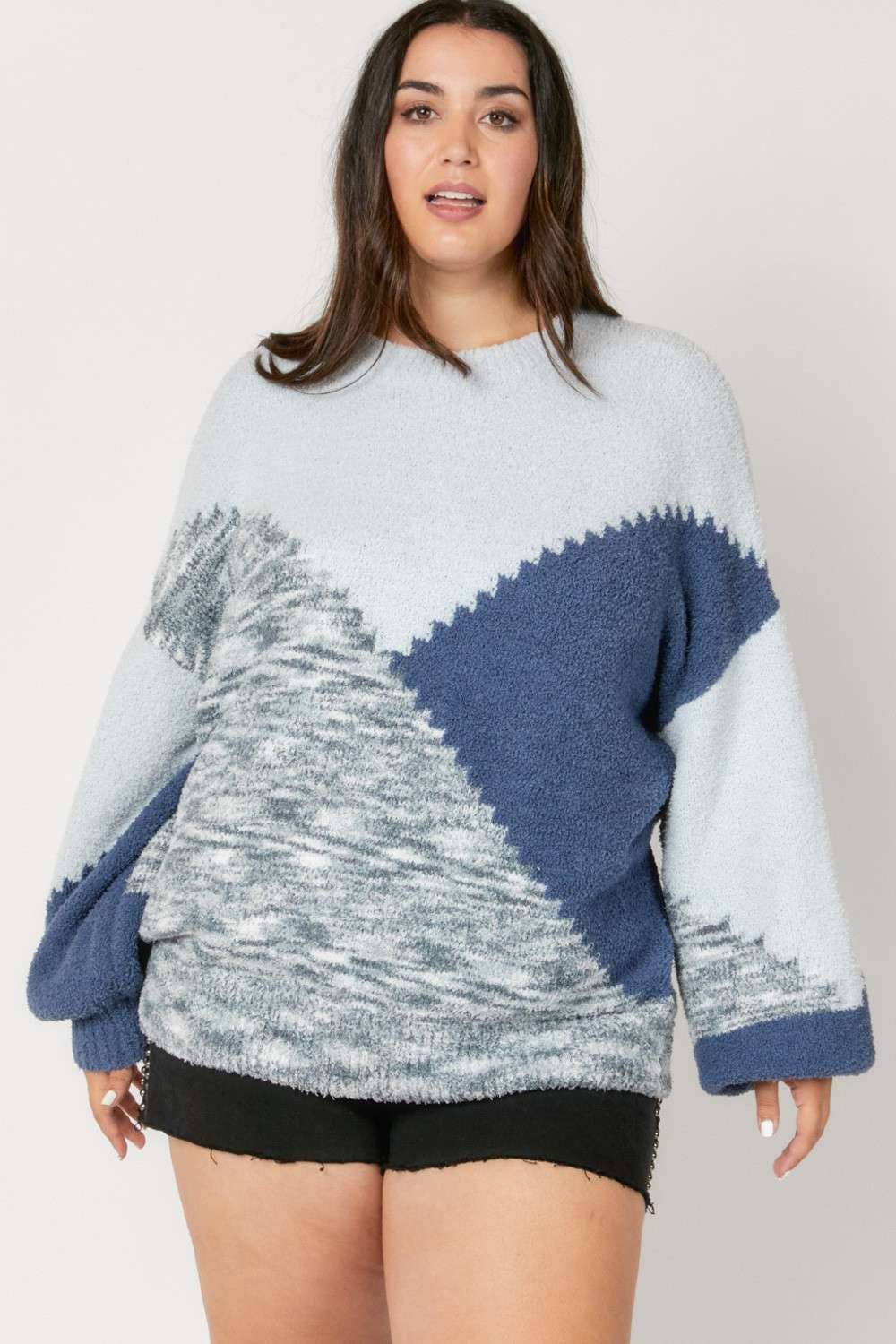 PLUS SIZE ROUND NECK SWEATER