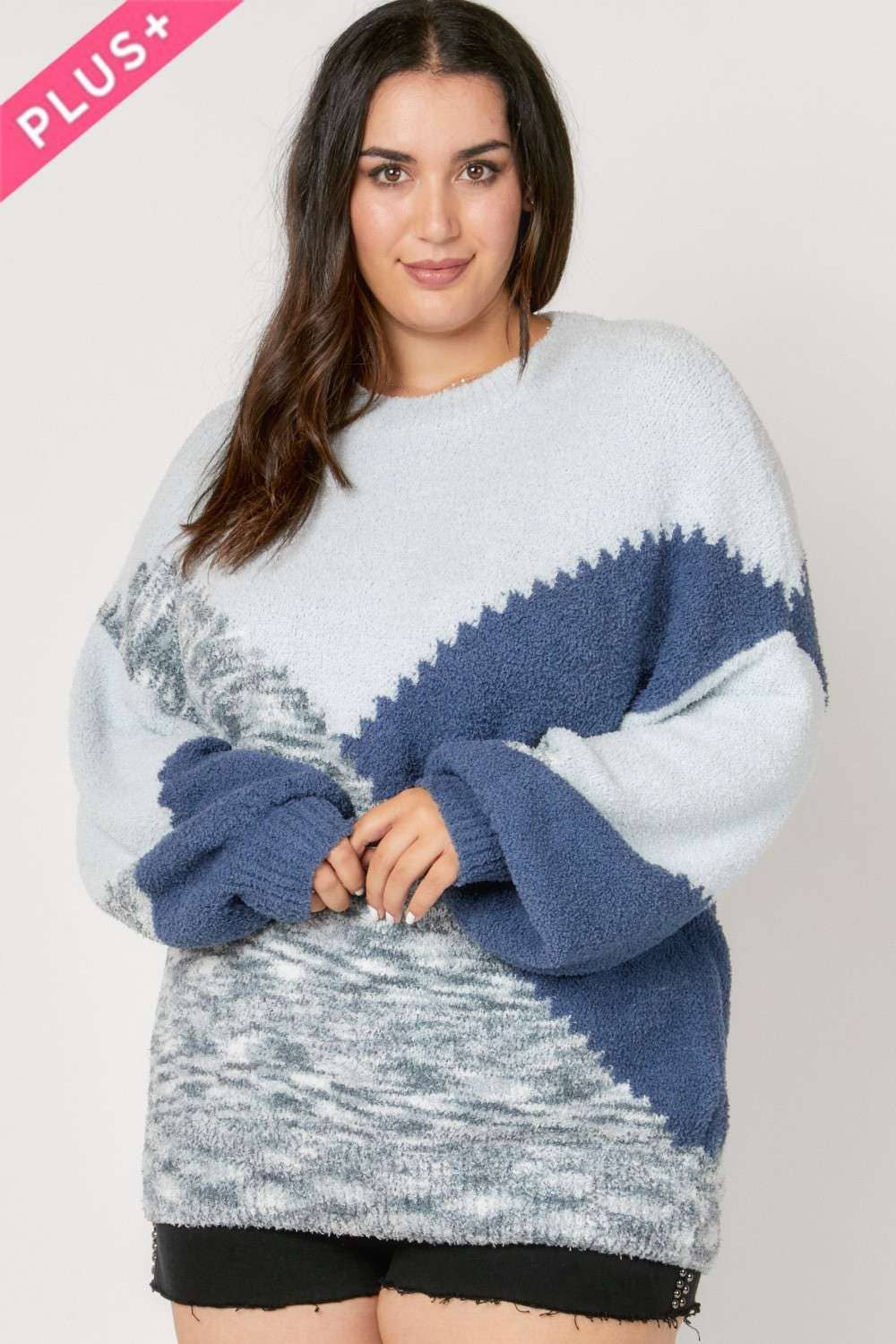 PLUS SIZE ROUND NECK SWEATER