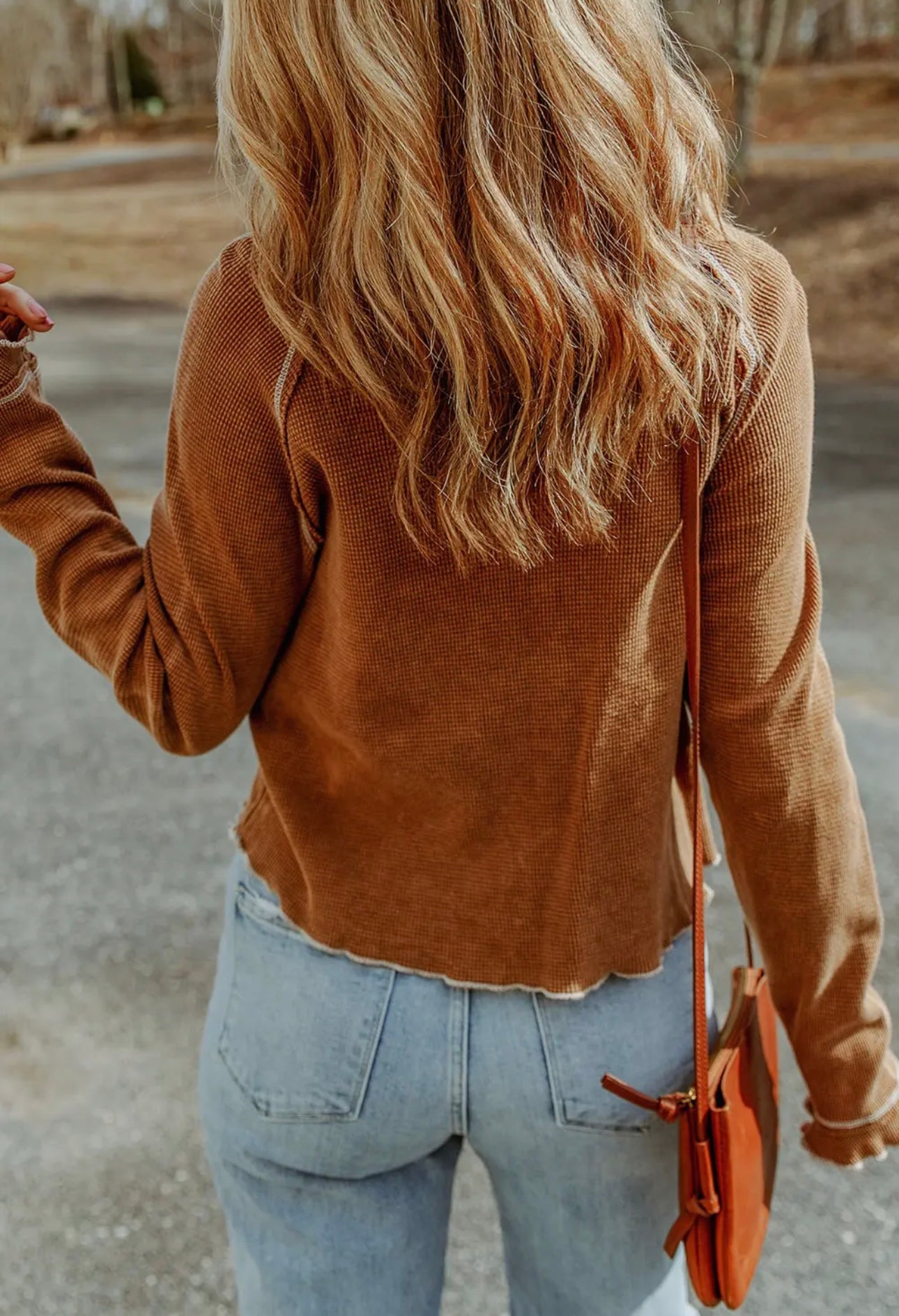 TEXTURED LONG SLEEVE TOP