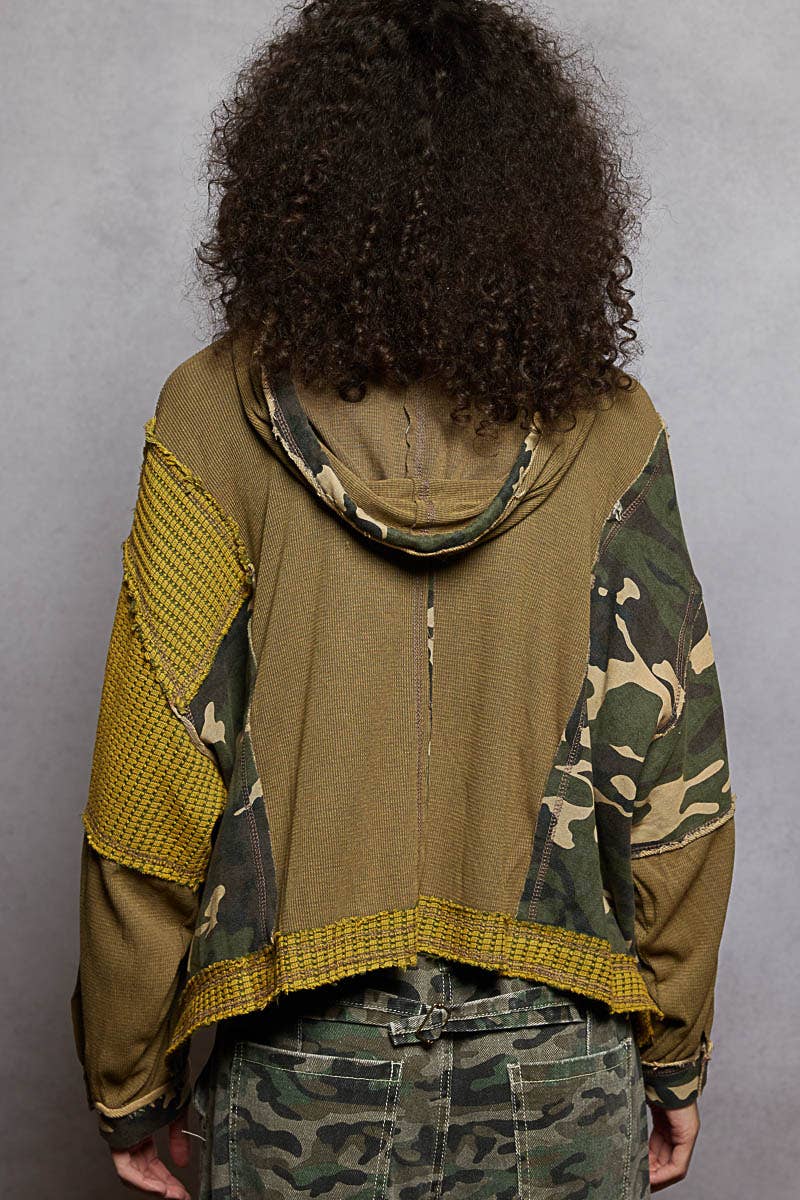 Oversized Hoodie with balloon sleeves and fabric mixes