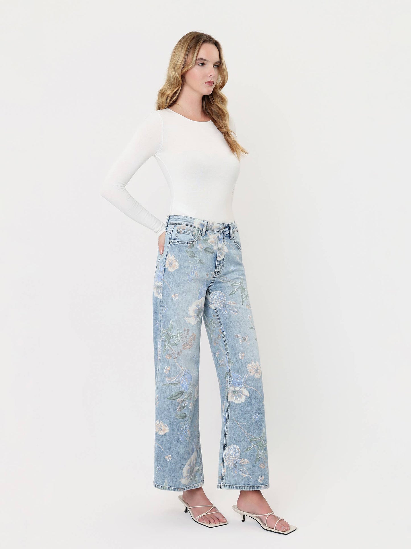 SUPER HIGH RISE FLORAL EXTREME VINTAGE FLARE JEANS T7443FRL