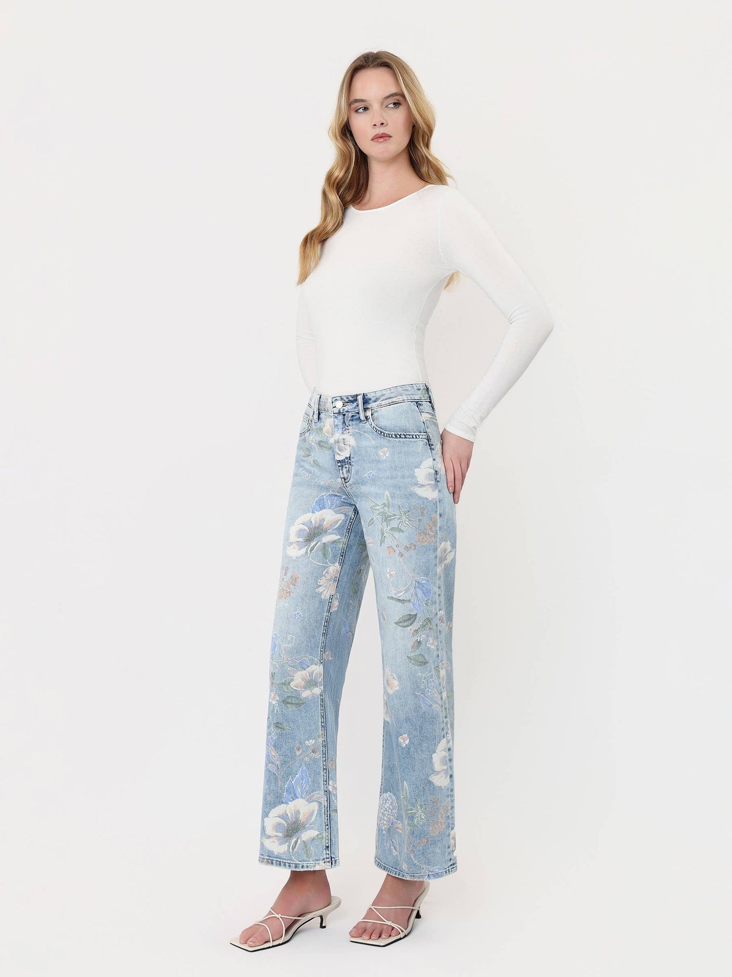 SUPER HIGH RISE FLORAL EXTREME VINTAGE FLARE JEANS T7443FRL