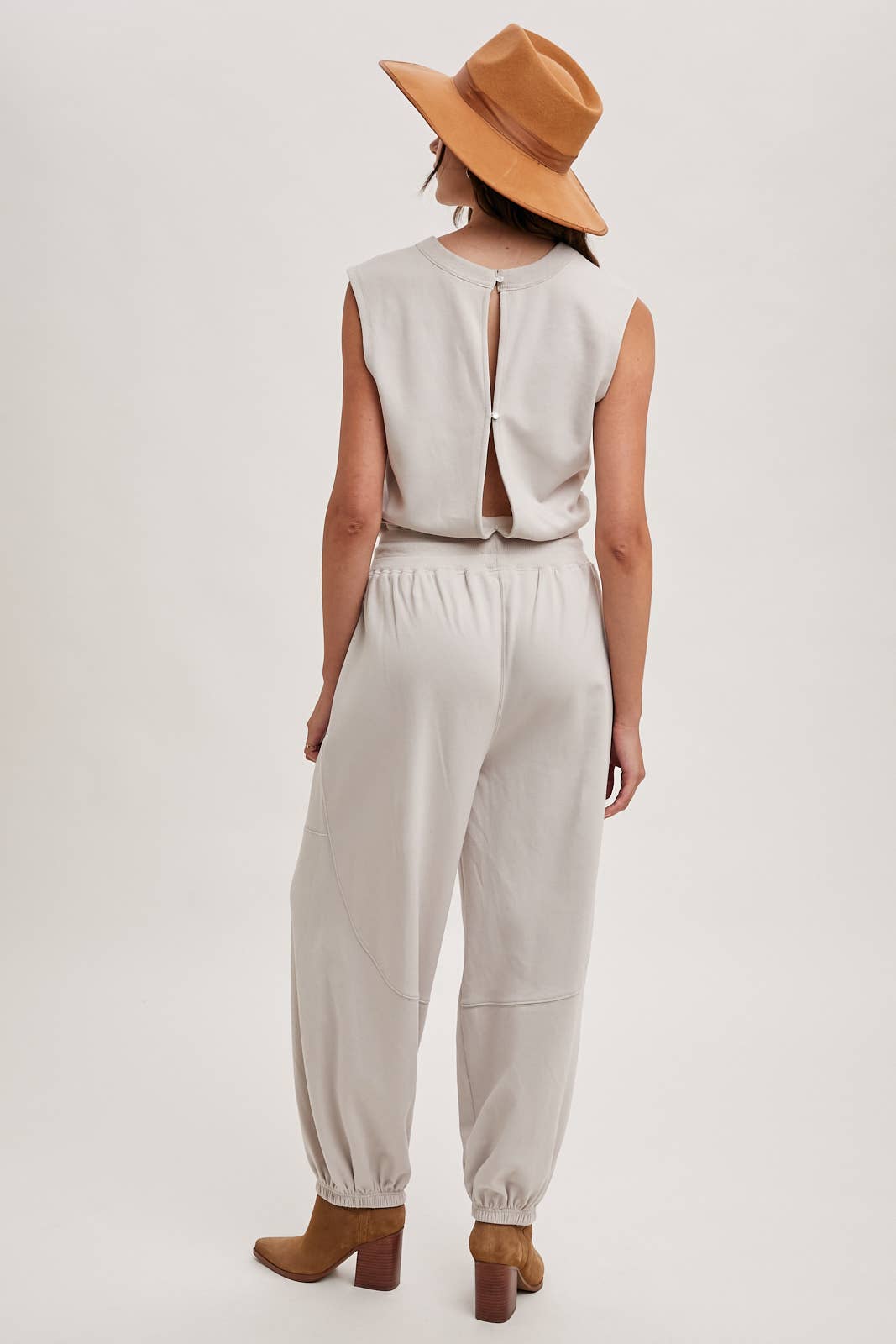 DRAWSTRING WAIST SLEEVELESS KNIT ACIVE JUMPSUIT