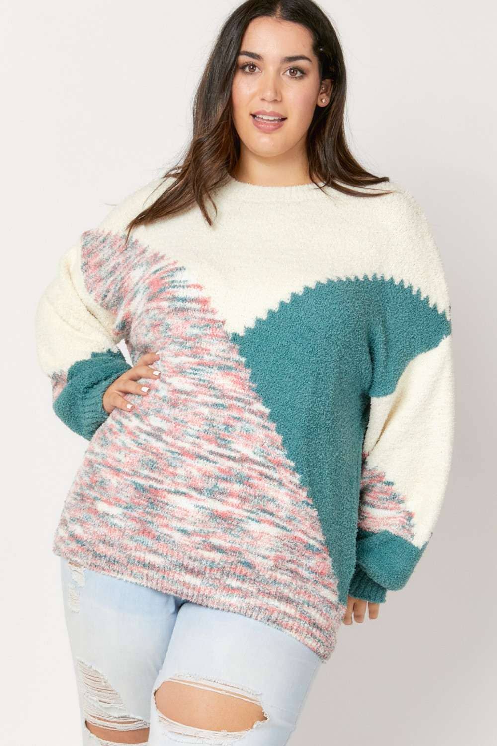 PLUS SIZE ROUND NECK SWEATER