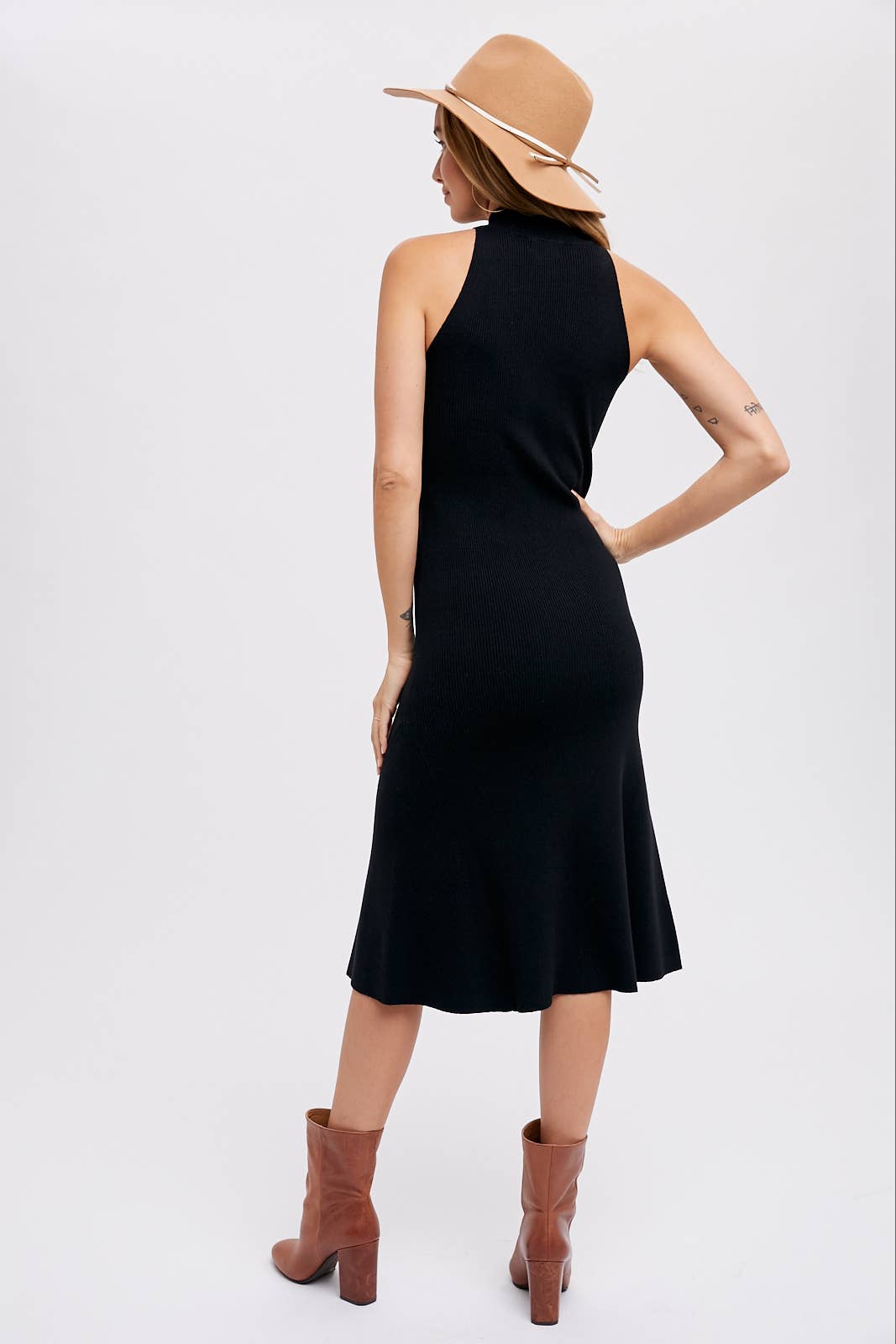 MOCK NECK SLEEVELESS MIDI DRESS